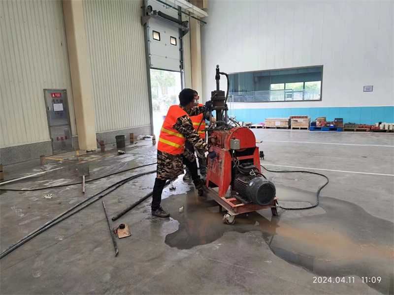 西藏厂房地面下沉塌陷注浆加固施工